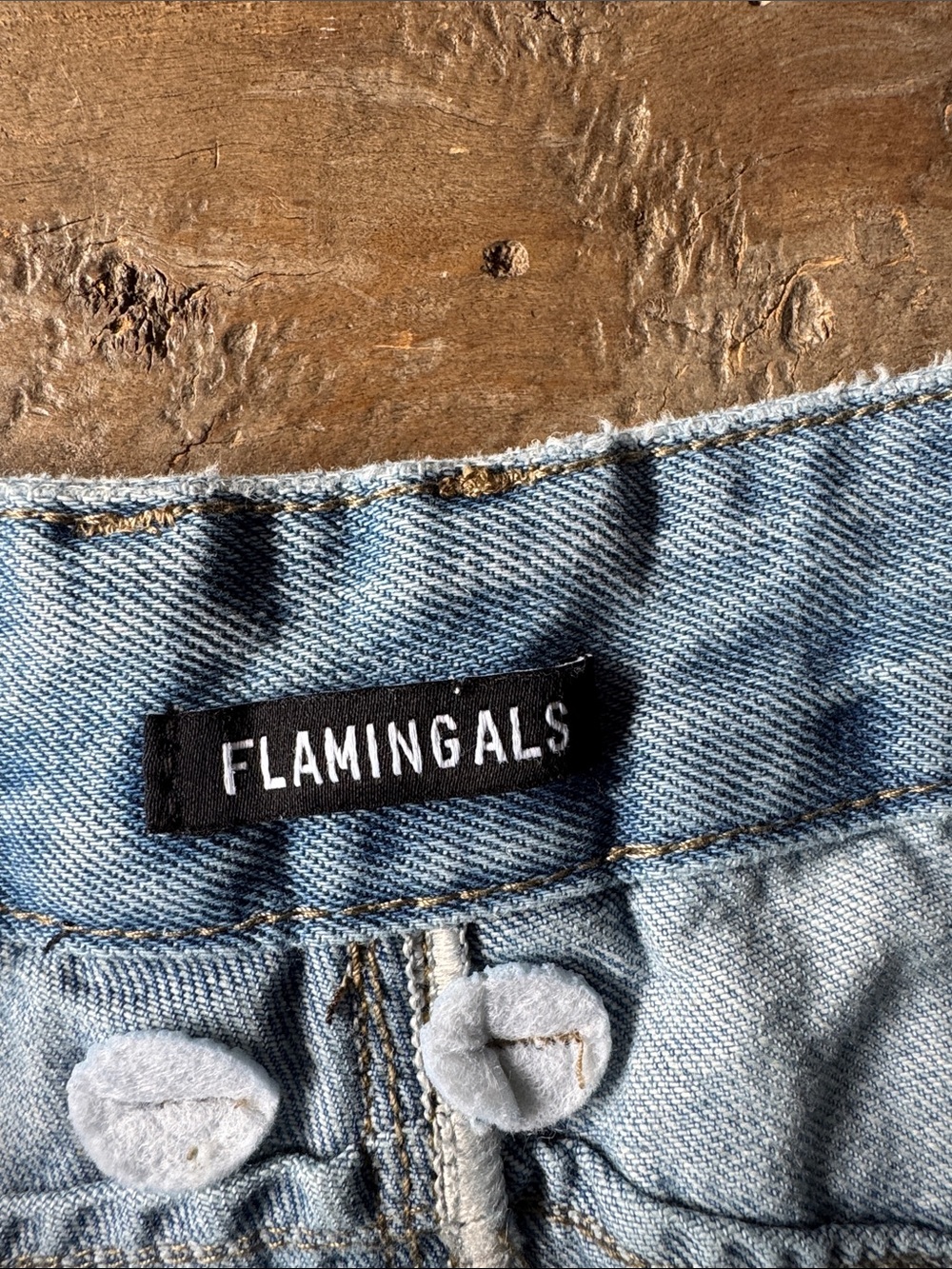 Flamingals light wash factory fade denim barrel bow leg jeans EUC size L - Picture 5 of 6